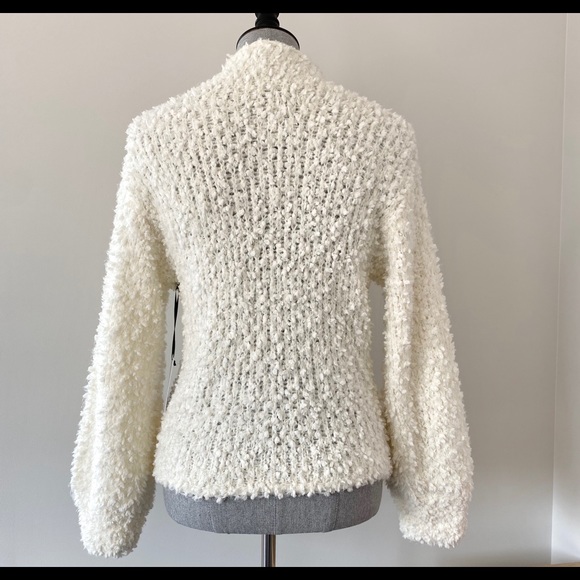 ❄️1. State Bubble Sleeve Sweater❄️ - Picture 4 of 7